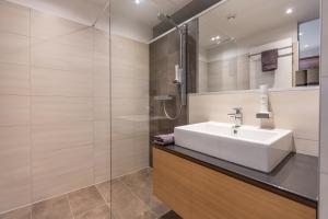 A bathroom at Wohnen beim Wein Tschermonegg