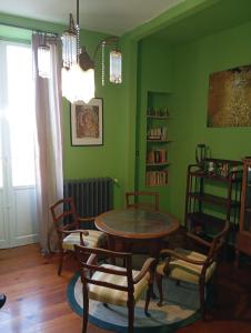 Et opholdsområde på Meine Sonne Riviera, sea view apartment in historic villa