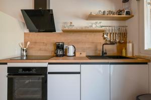 Gallery image of Holiday Home Kapela in Tomišići +16 photos