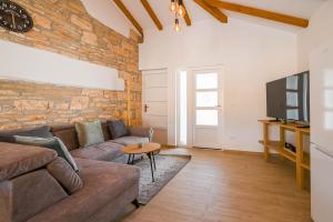 Gallery image of Holiday Home Kapela in Tomišići