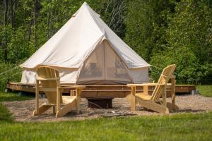 Fotografie z fotogalerie ubytování Grotto Getaway v destinaci Miller Lake