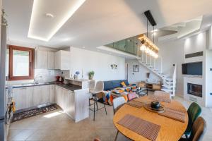 Dapur atau dapur kecil di Notes View Apartments