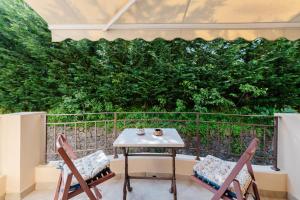 Taman di luar Notes View Apartments