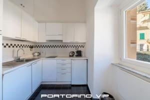 Kuchyň nebo kuchyňský kout v ubytování Angolo di mare by PortofinoVip