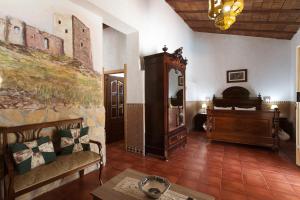 A seating area at Molino de Lucero, casa rural