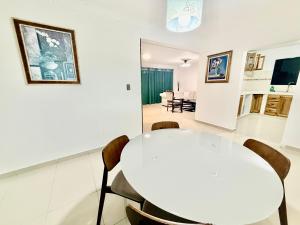 Kuchyň nebo kuchyňský kout v ubytování corales apartamento lll