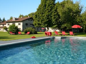 Bazén v ubytování Agriturismo Beria de Carvalho de Puppi nebo v jeho okolí