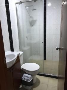 Koupelna v ubytování apartamento 405 + 2 fotografie
