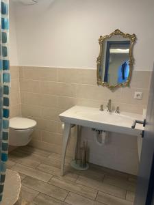 Ένα μπάνιο στο Aydogan Vermietung