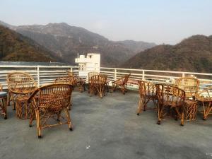 Üldine mäevaade või majutusasutusest Bunk Hostel Rishikesh pildistatud vaade