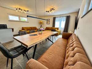 Χώρος καθιστικού στο JUNIPRO Apartments Losheim +16 φωτογραφίες