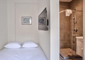 Kúpeľňa v ubytovaní Résidence Paris Ivry House