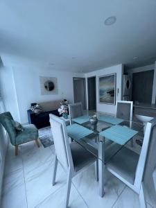 Fotografija u galeriji objekta Seafront Apartment Infinity Pool Rooftop u gradu Panama Siti