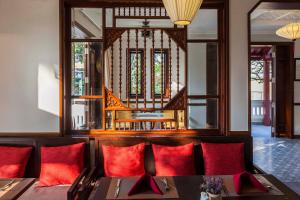 Posezení v ubytování Cozy Original Hoi An Hotel