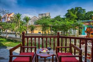 Balkón nebo terasa v ubytování Cozy Original Hoi An Hotel