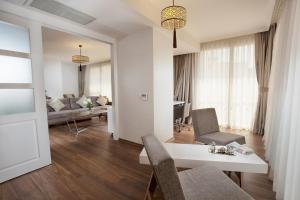 Posezení v ubytování Paşapark Selçuklu Hotel