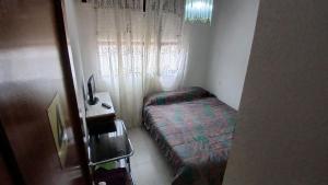 Postel nebo postele na pokoji v ubytování Toledo Double Private Room