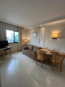 Ruang duduk di Hotel Jardins Univer Pamplona com garagem 2410