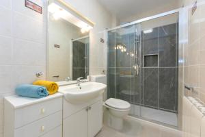 Koupelna v ubytování Adria Brela Apartments