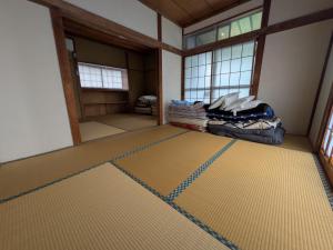 小山市【小山駅徒歩7分】みんなで宅飲み！貸切一軒家ニシグチノイエ wifi有、銭湯近く的相册照片