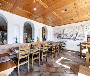Restaurace v ubytování Hotel Vorab - Kulinarische Vielfalt