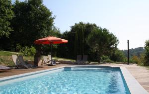 Πισίνα στο ή κοντά στο La Verte Dordogne +15 φωτογραφίες