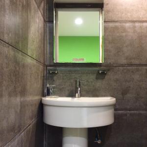 Koupelna v ubytování Share B&B + 37 fotografií