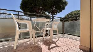 A balcony or terrace at Hotel Zanella