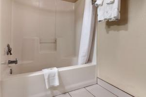 Afbeelding uit fotogalerij van Quality Inn Hays I-70 in Hays +29 foto's