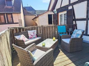 O zonă de relaxare la Maison Rue de Mars - 4 Personnes - Centre Obernai - 1 Parking gratuit