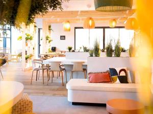 Χώρος καθιστικού στο ibis Styles Montauban