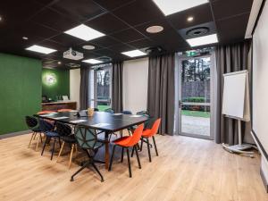 Бизнес-центр и/или конференц-зал в Novotel Deauville Plage
