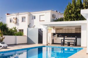 Bazén v ubytování CostaBlancaDreams Casa Carrio in Calpe nebo v jeho okolí