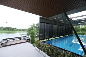 Πισίνα στο ή κοντά στο Private Ayutthaya Riverside