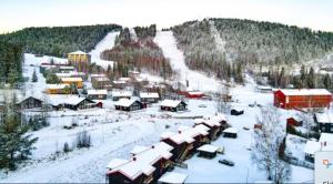 Bergsgården Lodge Järvsö - Ski In Ski Out med bastu invid Järvsöbacken - OBS!!! BYTESDAGAR ÄR ENDAST TORS O SÖND OBS!!! בחורף