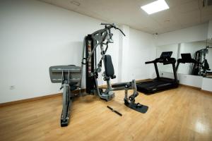 Posilňovňa alebo fitness centrum v ubytovaní FUN BUILDING PENTHOUSES by HOMEABOUT