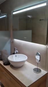 Imagen de la galería de Irini onar loutra kythnos, en Loutra