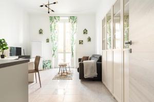 A seating area at La casa sull'albero City Life