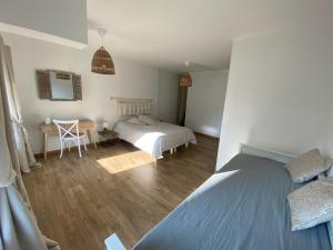 Kép Les Capucins szállásáról Sainte-Mère-Église-ben a galériában Még 8 kép