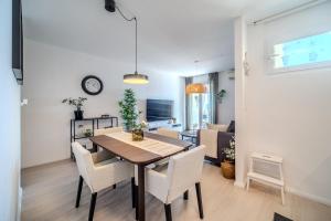 Televízia a/alebo spoločenská miestnosť v ubytovaní Apartment Zest