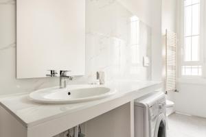 A bathroom at La casa sull'albero City Life