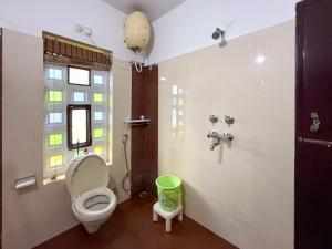 Bilik mandi di Mohan Villa Home Stay +26 gambar
