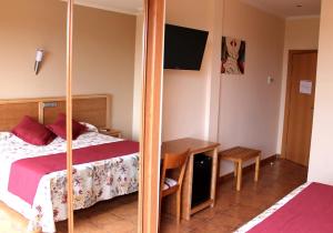 Postel nebo postele na pokoji v ubytování Hotel Los Barruecos by Croma