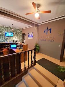 TV a/nebo společenská místnost v ubytování Hostal Doña María