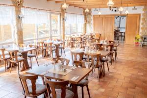 Veitingastaður eða matsölustaður á AaRa Hotel