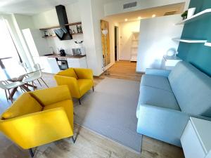 Kuchyňa alebo kuchynka v ubytovaní LovingStresa 2 brand new apartment