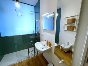 Kúpeľňa v ubytovaní LovingStresa 2 brand new apartment