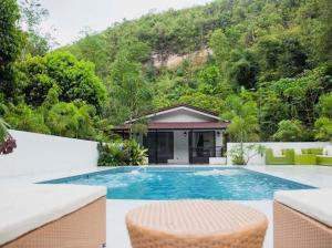Gallery image of Villa del Sol 1 -Barkada Rooms in Guinauayan
