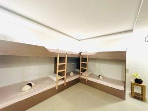 Gallery image of Villa del Sol 1 -Barkada Rooms in Guinauayan