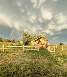 Loodusmaastik puhkemaja lähedal